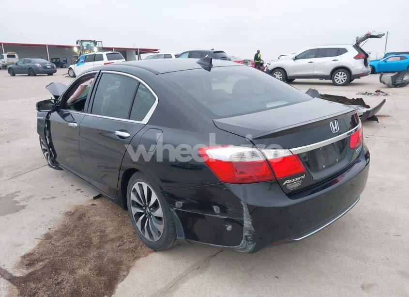 Photo 3 of 2015 Honda Accord HYBRID TOURING (VIN 1HGCR6F78FA000892)