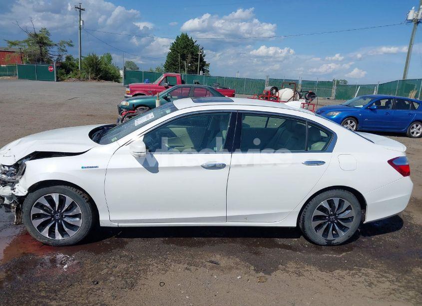 Photo 14 of 2015 Honda Accord HYBRID TOURING (VIN 1HGCR6F78FA004893)