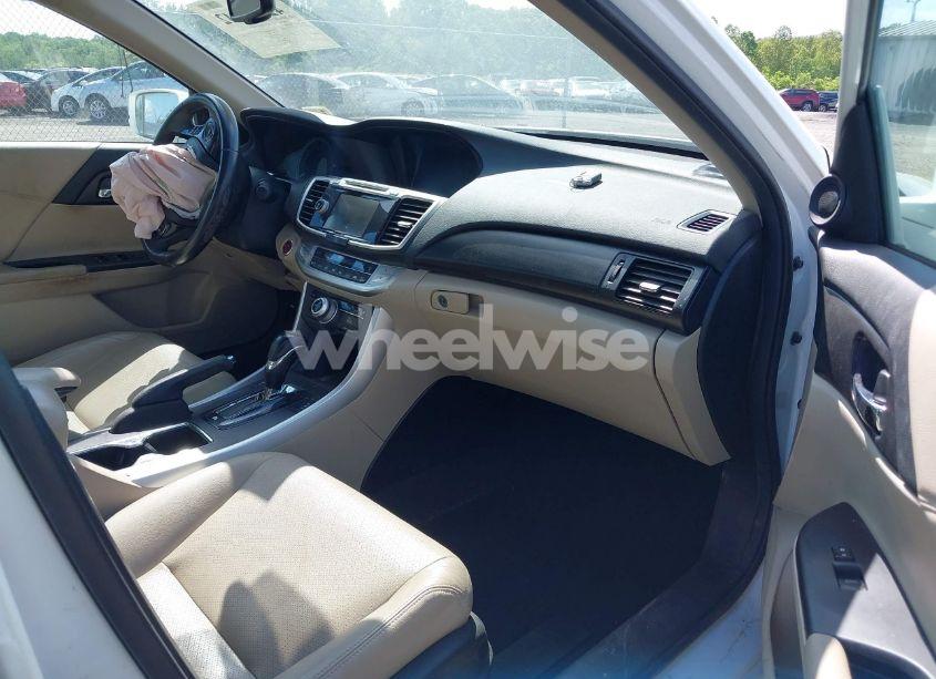 Photo 5 of 2015 Honda Accord HYBRID TOURING (VIN 1HGCR6F78FA004893)