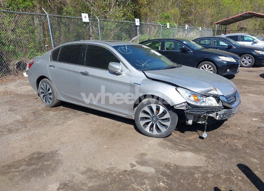 2015 Honda Accord HYBRID TOURING (VIN 1HGCR6F78FA009351) main photo