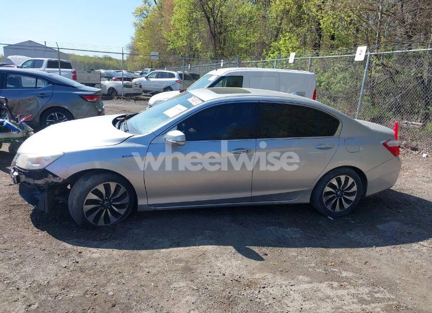 Photo 15 of 2015 Honda Accord HYBRID TOURING (VIN 1HGCR6F78FA009351)