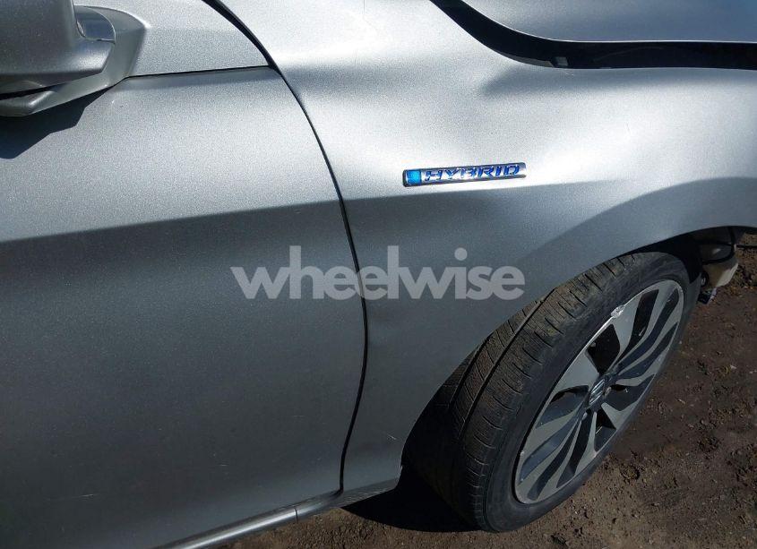 Photo 18 of 2015 Honda Accord HYBRID TOURING (VIN 1HGCR6F78FA009351)