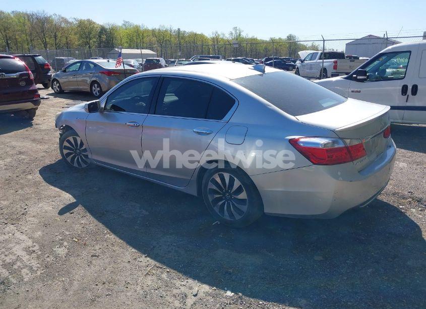Photo 3 of 2015 Honda Accord HYBRID TOURING (VIN 1HGCR6F78FA009351)