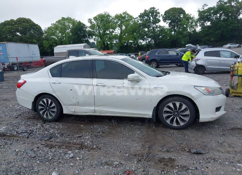 Photo 13 of 2015 Honda Accord HYBRID TOURING (VIN 1HGCR6F7XFA010579)