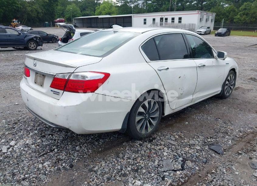 Photo 4 of 2015 Honda Accord HYBRID TOURING (VIN 1HGCR6F7XFA010579)