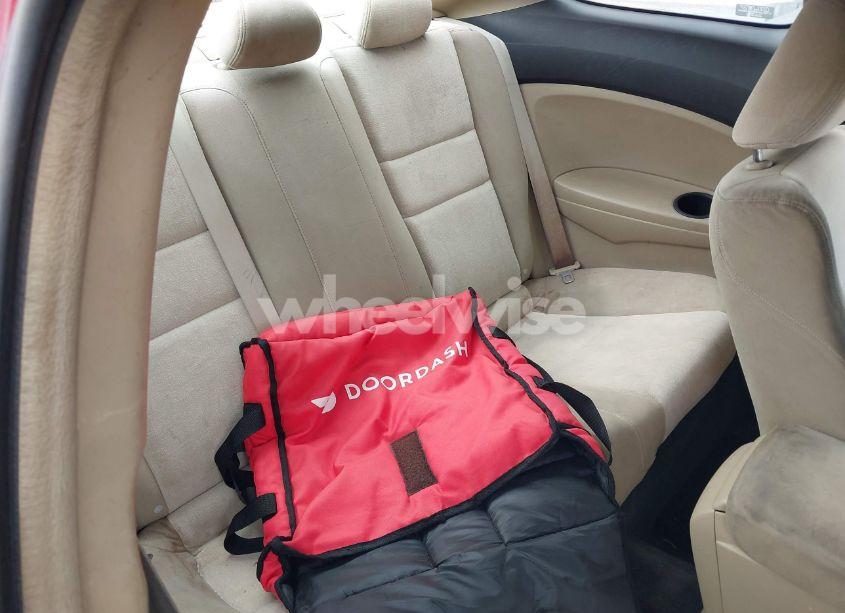 Photo 8 of 2009 Honda Accord CPE LX-S (VIN 1HGCS11319A008915)