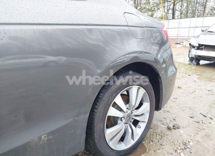 Photo 19 of 2009 Honda Accord 2.4 LX-S (VIN 1HGCS12359A003716)