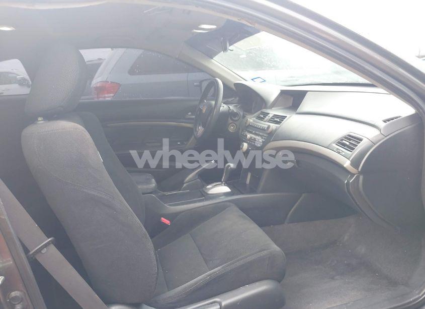 Photo 5 of 2009 Honda Accord 2.4 EX (VIN 1HGCS12709A017431)