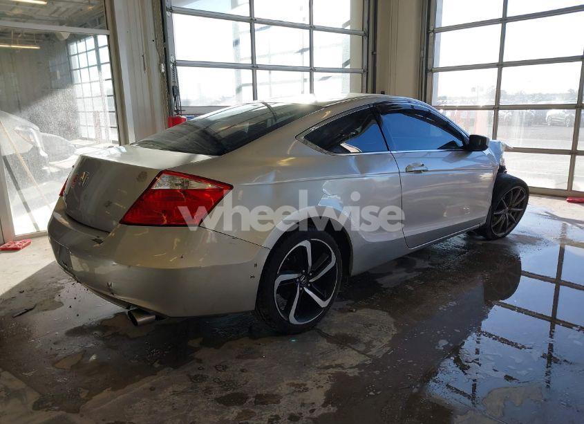 Photo 4 of 2009 Honda Accord 2.4 EX (VIN 1HGCS12769A015683)