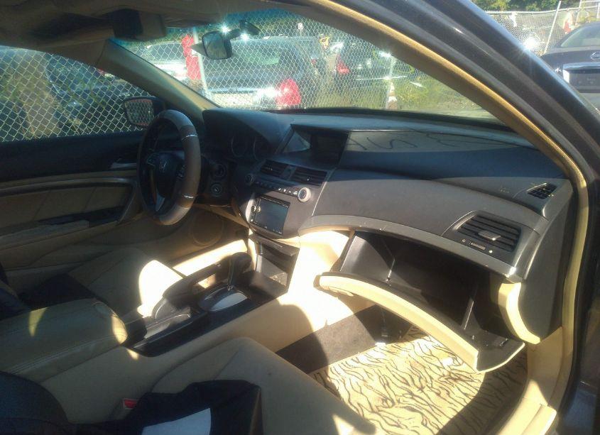 Photo 5 of 2009 Honda Accord 2.4 EX (VIN 1HGCS12779A013750)