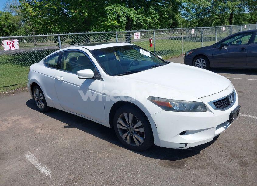 2009 Honda Accord 2.4 EX (VIN 1HGCS127X9A026606) main photo