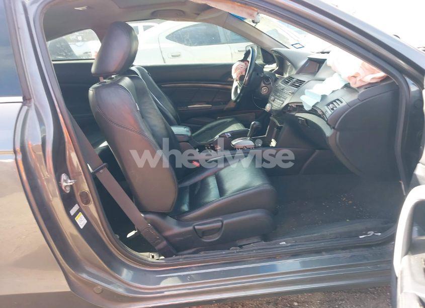 Photo 5 of 2009 Honda Accord 2.4 EX-L (VIN 1HGCS12819A017589)