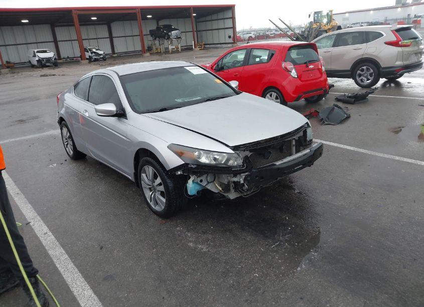 2011 Honda Accord 2.4 LX-S (VIN 1HGCS1A35BA013699) main photo