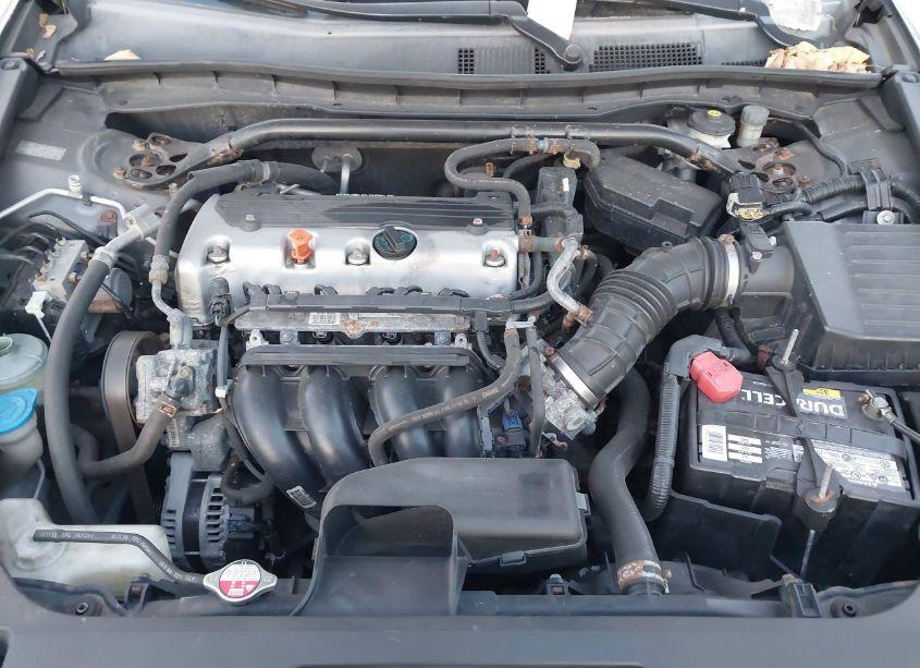 Photo 10 of 2010 Honda Accord 2.4 EX (VIN 1HGCS1A76AA014720)