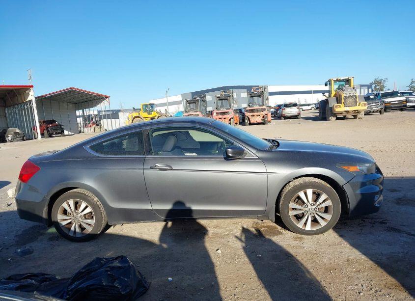 Photo 13 of 2012 Honda Accord CPE LX-S (VIN 1HGCS1B31CA008094)