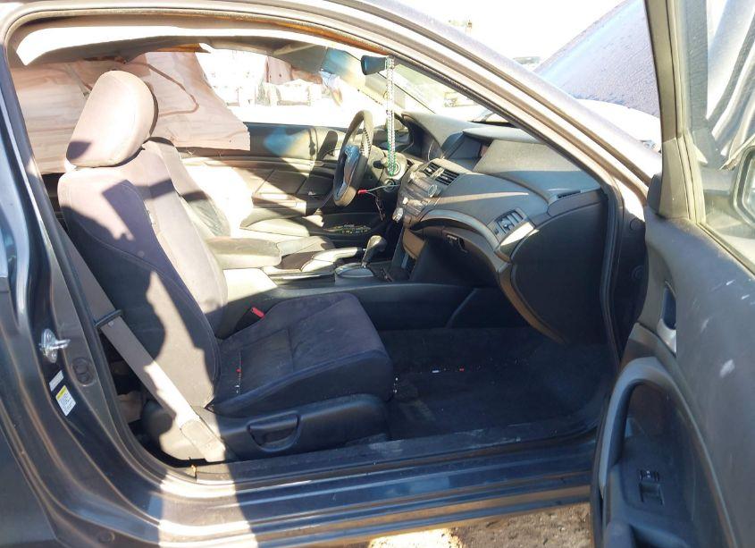 Photo 5 of 2012 Honda Accord CPE LX-S (VIN 1HGCS1B31CA008094)