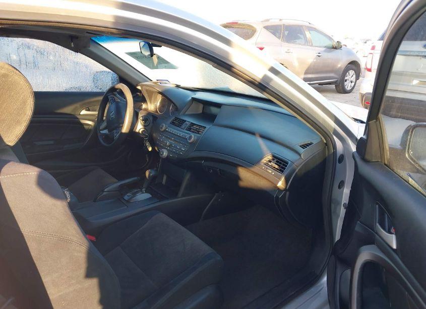 Photo 5 of 2010 Honda Accord 2.4 LX-S (VIN 1HGCS1B32AA015570)