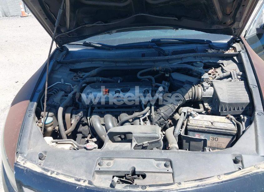 Photo 10 of 2010 Honda Accord 2.4 LX-S (VIN 1HGCS1B33AA016288)