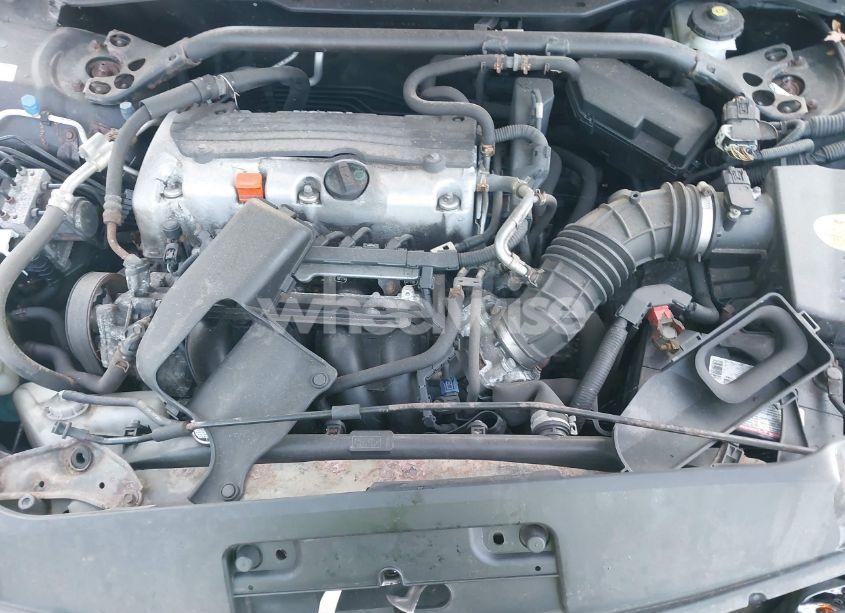 Photo 10 of 2010 Honda Accord 2.4 LX-S (VIN 1HGCS1B38AA021146)