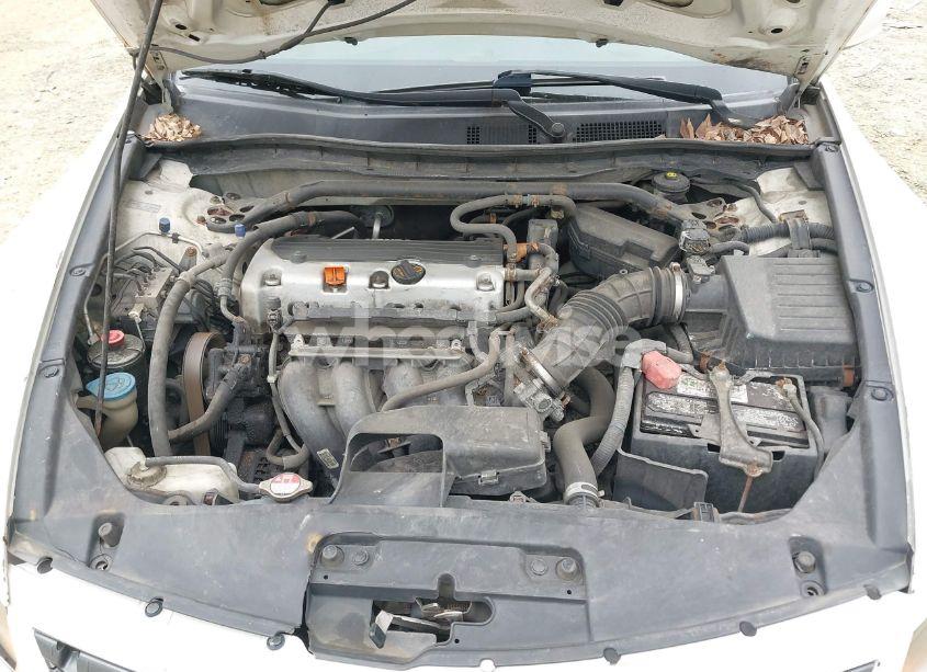 Photo 10 of 2011 Honda Accord LX-S (VIN 1HGCS1B39BA012845)