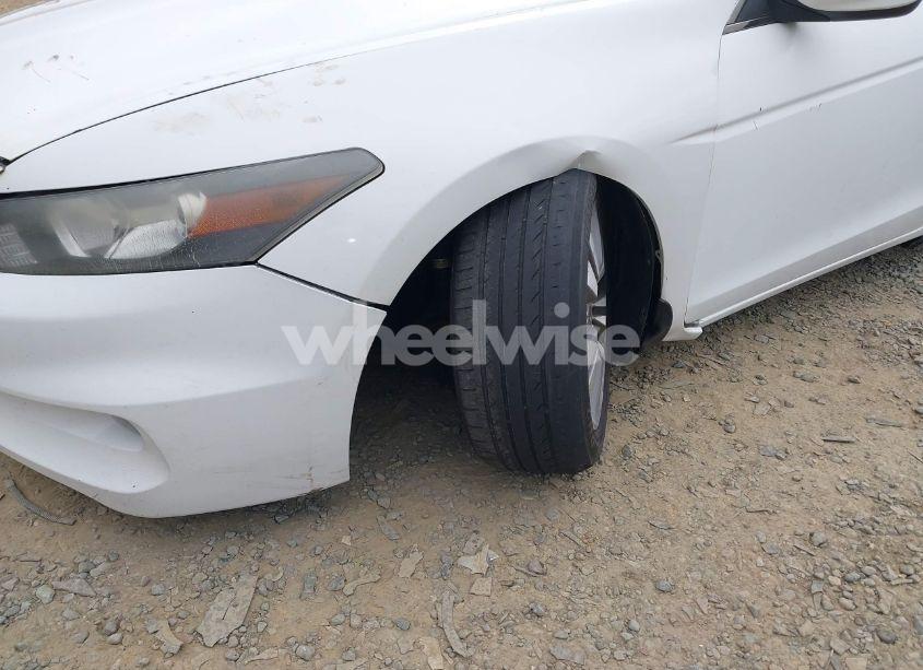 Photo 6 of 2011 Honda Accord LX-S (VIN 1HGCS1B39BA012845)