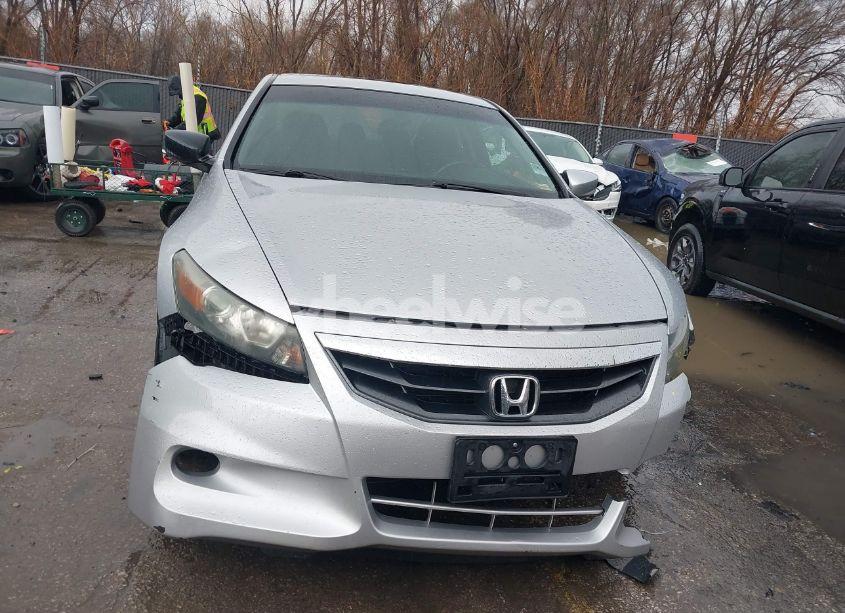 Photo 12 of 2011 Honda Accord 2.4 EX (VIN 1HGCS1B76BA002132)