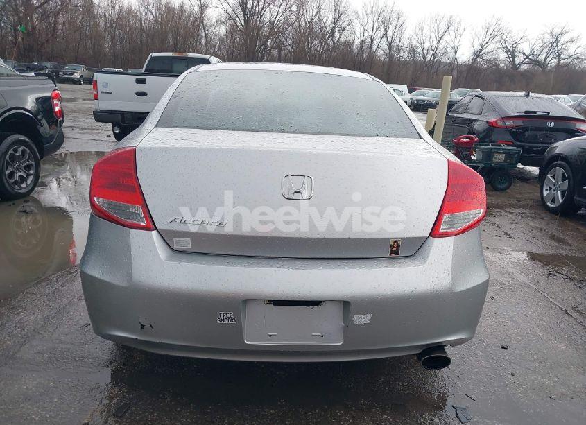 Photo 16 of 2011 Honda Accord 2.4 EX (VIN 1HGCS1B76BA002132)