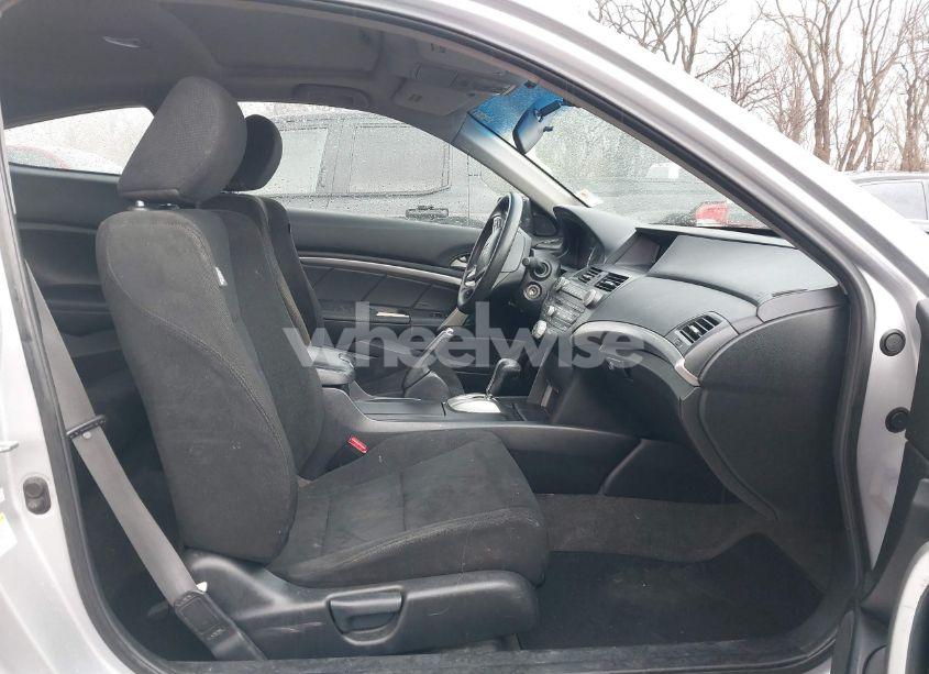 Photo 5 of 2011 Honda Accord 2.4 EX (VIN 1HGCS1B76BA002132)