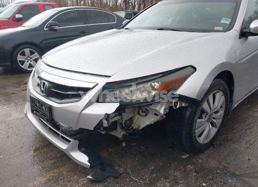 Photo 6 of 2011 Honda Accord 2.4 EX (VIN 1HGCS1B76BA002132)