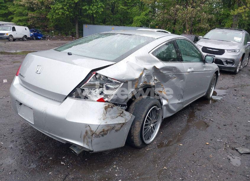 Photo 4 of 2010 Honda Accord 2.4 EX (VIN 1HGCS1B7XAA020034)