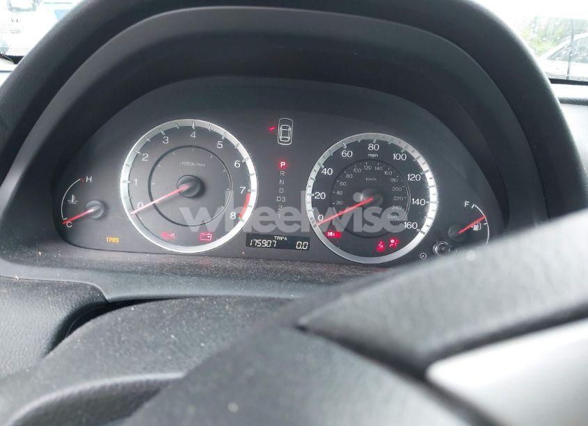 Photo 7 of 2010 Honda Accord 2.4 EX (VIN 1HGCS1B7XAA020034)