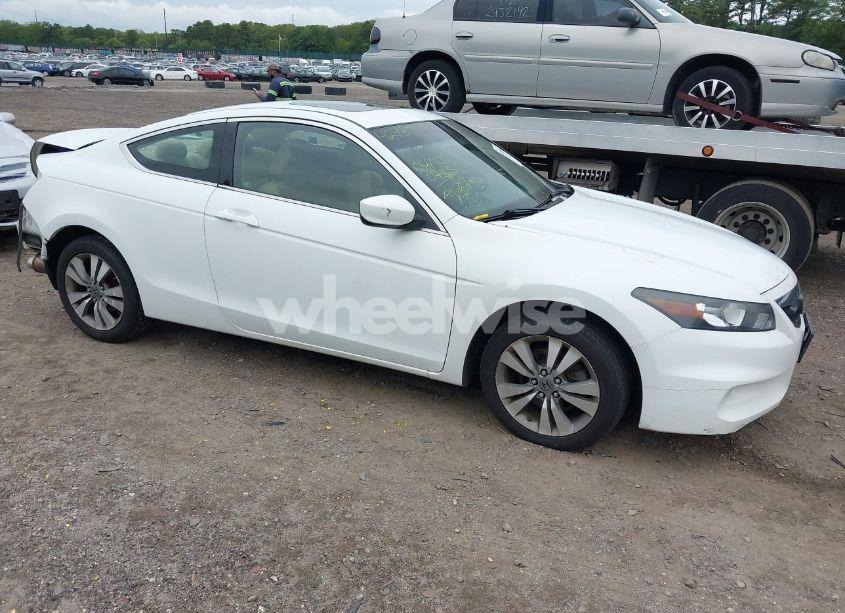 2012 Honda Accord 2.4 EX (VIN 1HGCS1B7XCA005522) main photo