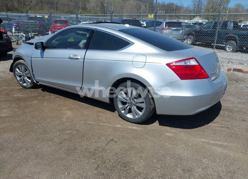 Photo 3 of 2010 Honda Accord 2.4 EX-L (VIN 1HGCS1B80AA003865)