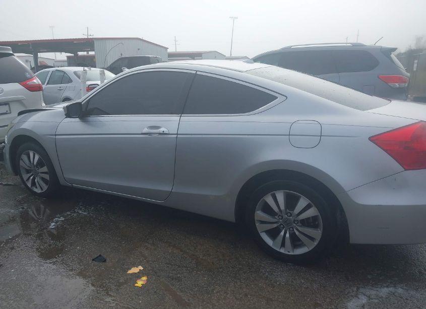 Photo 14 of 2011 Honda Accord 2.4 EX-L (VIN 1HGCS1B80BA003950)