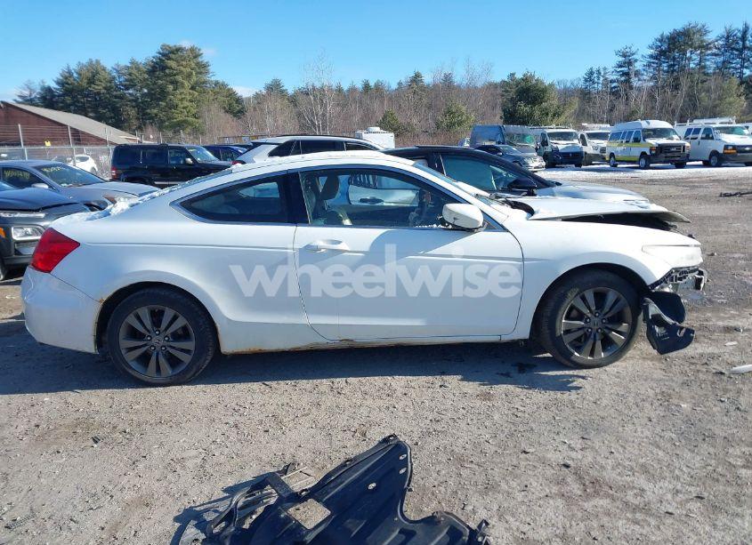 Photo 13 of 2012 Honda Accord CPE 2.4 EX-L/EX-L (VIN 1HGCS1B80CA016957)