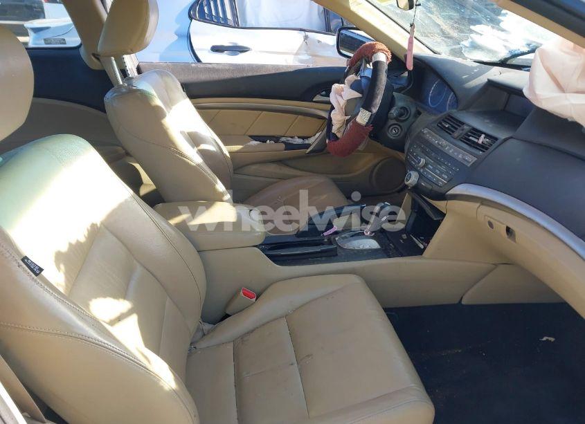 Photo 5 of 2012 Honda Accord CPE 2.4 EX-L/EX-L (VIN 1HGCS1B80CA016957)