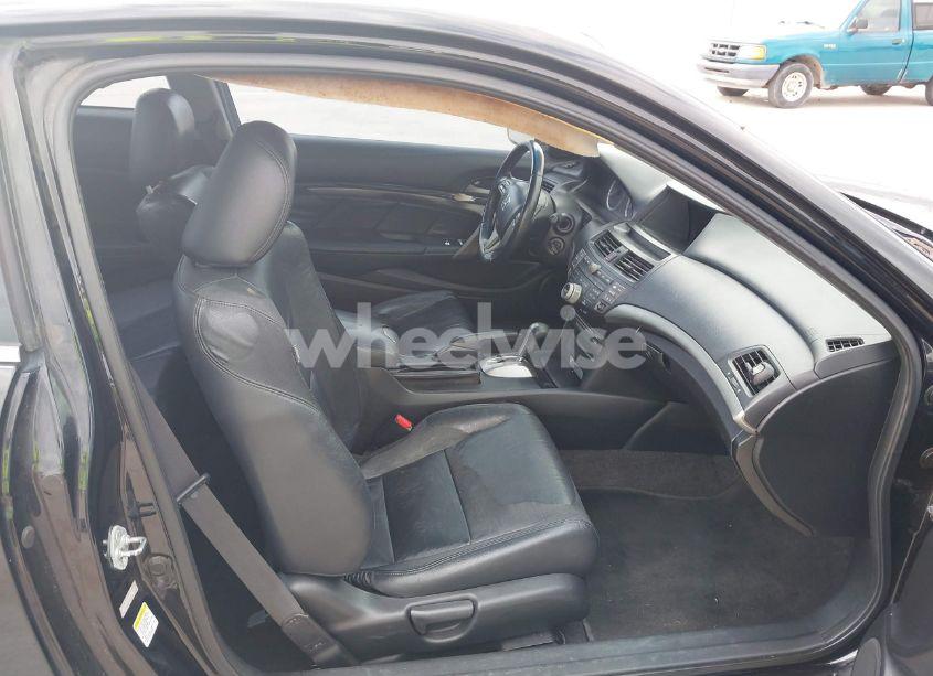 Photo 5 of 2010 Honda Accord 2.4 EX-L (VIN 1HGCS1B81AA001445)