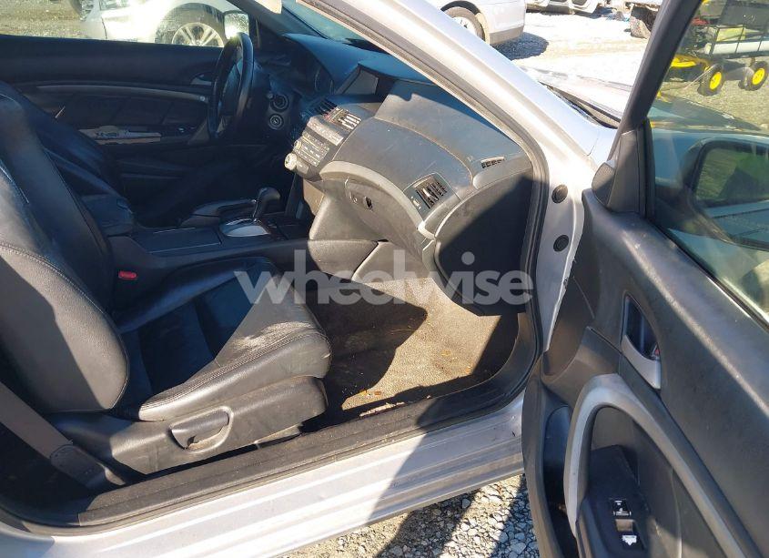 Photo 5 of 2011 Honda Accord 2.4 EX-L (VIN 1HGCS1B81BA006002)