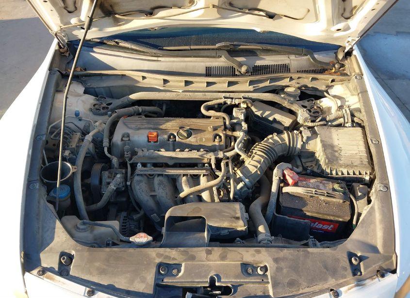 Photo 10 of 2010 Honda Accord 2.4 EX-L (VIN 1HGCS1B83AA020269)