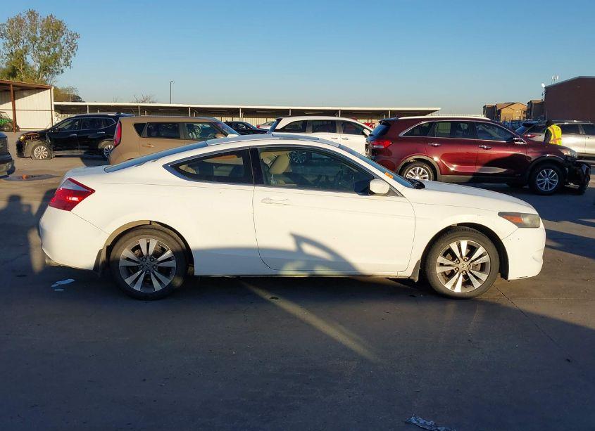 Photo 13 of 2010 Honda Accord 2.4 EX-L (VIN 1HGCS1B83AA020269)