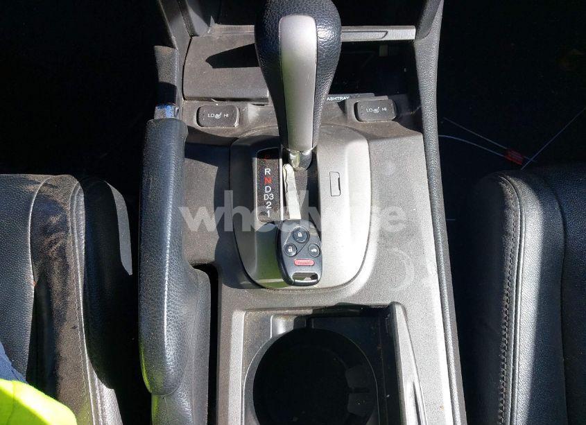 Photo 11 of 2011 Honda Accord 2.4 EX-L (VIN 1HGCS1B83BA003778)
