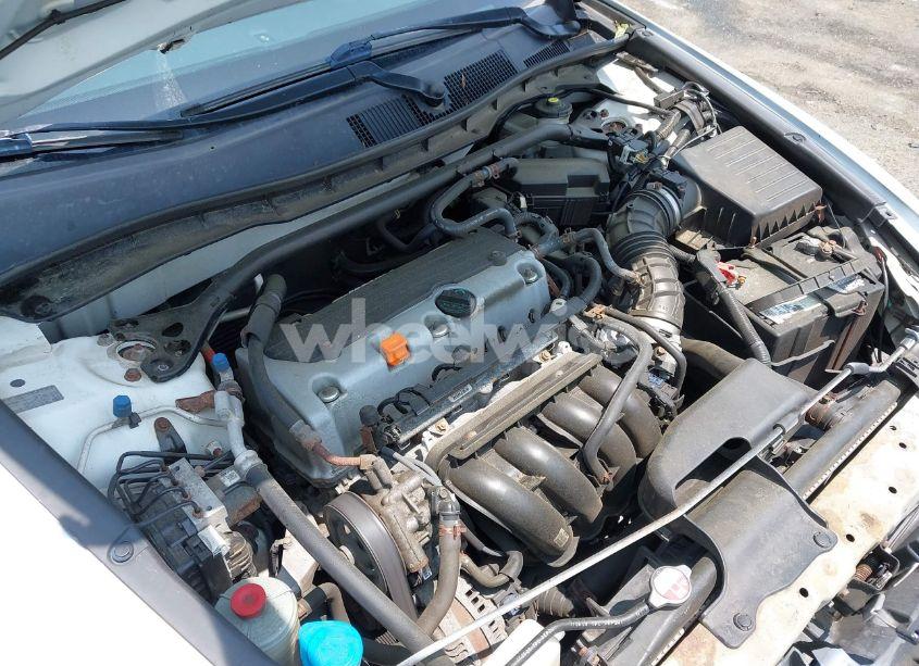 Photo 10 of 2010 Honda Accord 2.4 EX-L (VIN 1HGCS1B84AA004372)