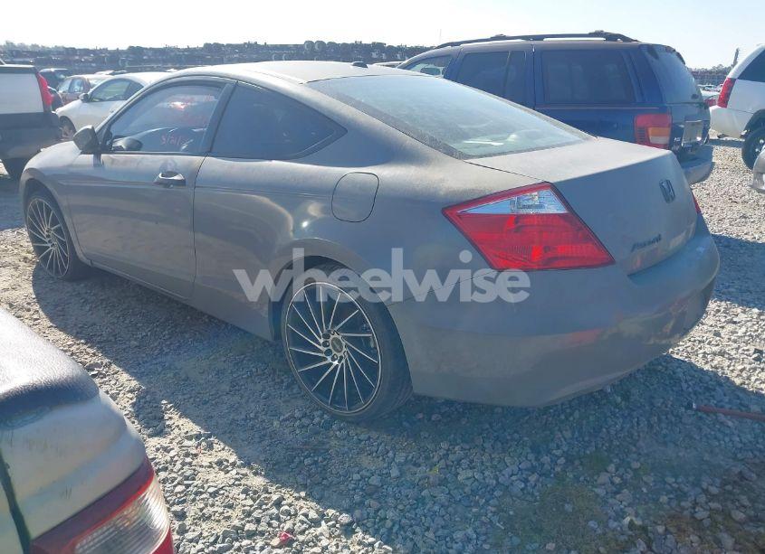 Photo 3 of 2010 Honda Accord 2.4 EX-L (VIN 1HGCS1B84AA005148)