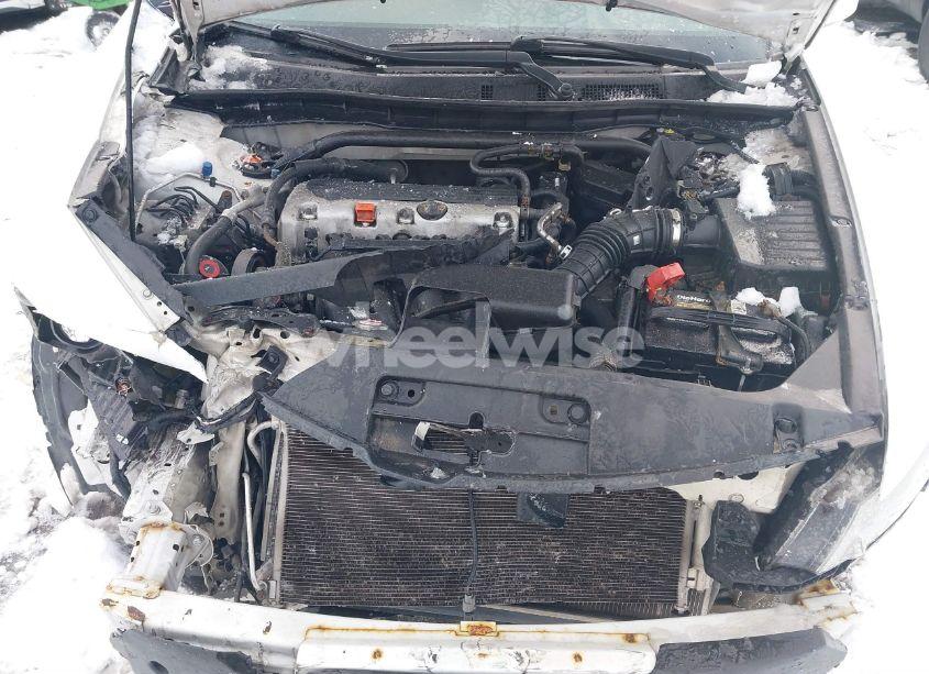 Photo 10 of 2011 Honda Accord 2.4 EX-L (VIN 1HGCS1B84BA013915)