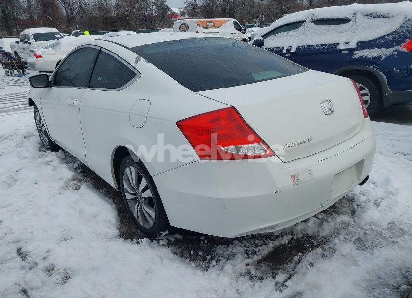 Photo 3 of 2011 Honda Accord 2.4 EX-L (VIN 1HGCS1B84BA013915)