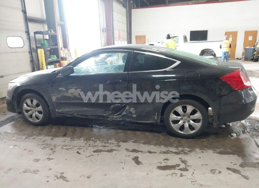 Photo 14 of 2012 Honda Accord CPE 2.4 EX-L/EX-L (VIN 1HGCS1B84CA000972)