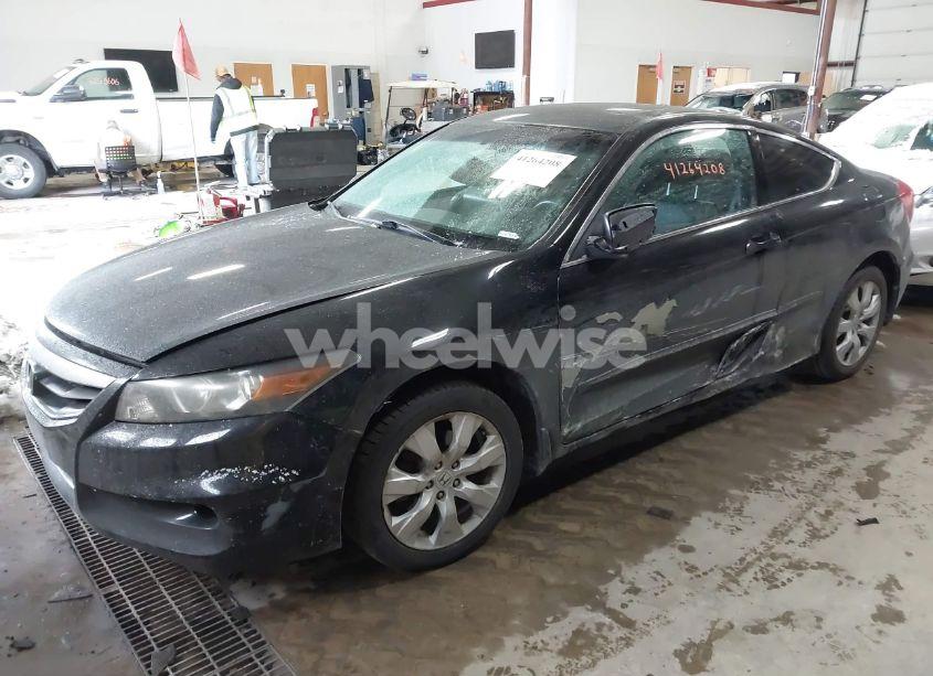 Photo 2 of 2012 Honda Accord CPE 2.4 EX-L/EX-L (VIN 1HGCS1B84CA000972)