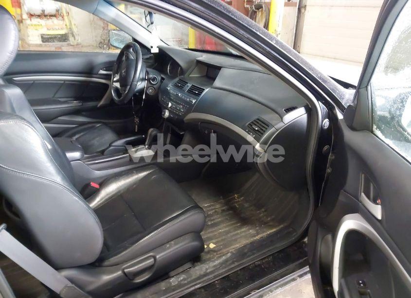 Photo 5 of 2012 Honda Accord CPE 2.4 EX-L/EX-L (VIN 1HGCS1B84CA000972)