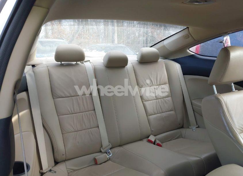 Photo 8 of 2012 Honda Accord CPE 2.4 EX-L/EX-L (VIN 1HGCS1B84CA020994)