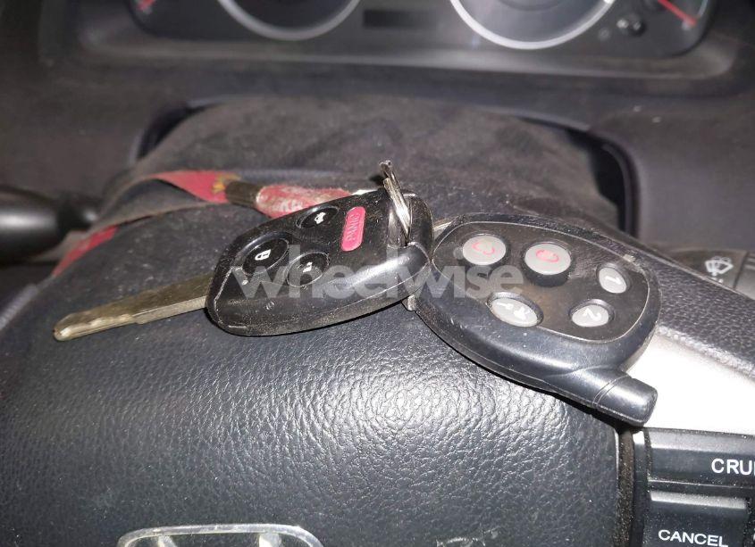 Photo 11 of 2010 Honda Accord 2.4 EX-L (VIN 1HGCS1B85AA010830)